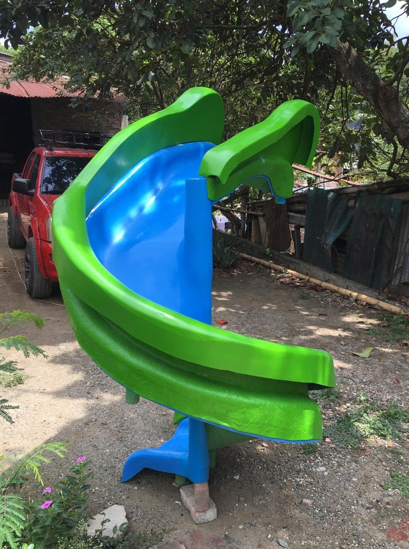 Deslizador de Fibra de Vidrio Modelo Caracol